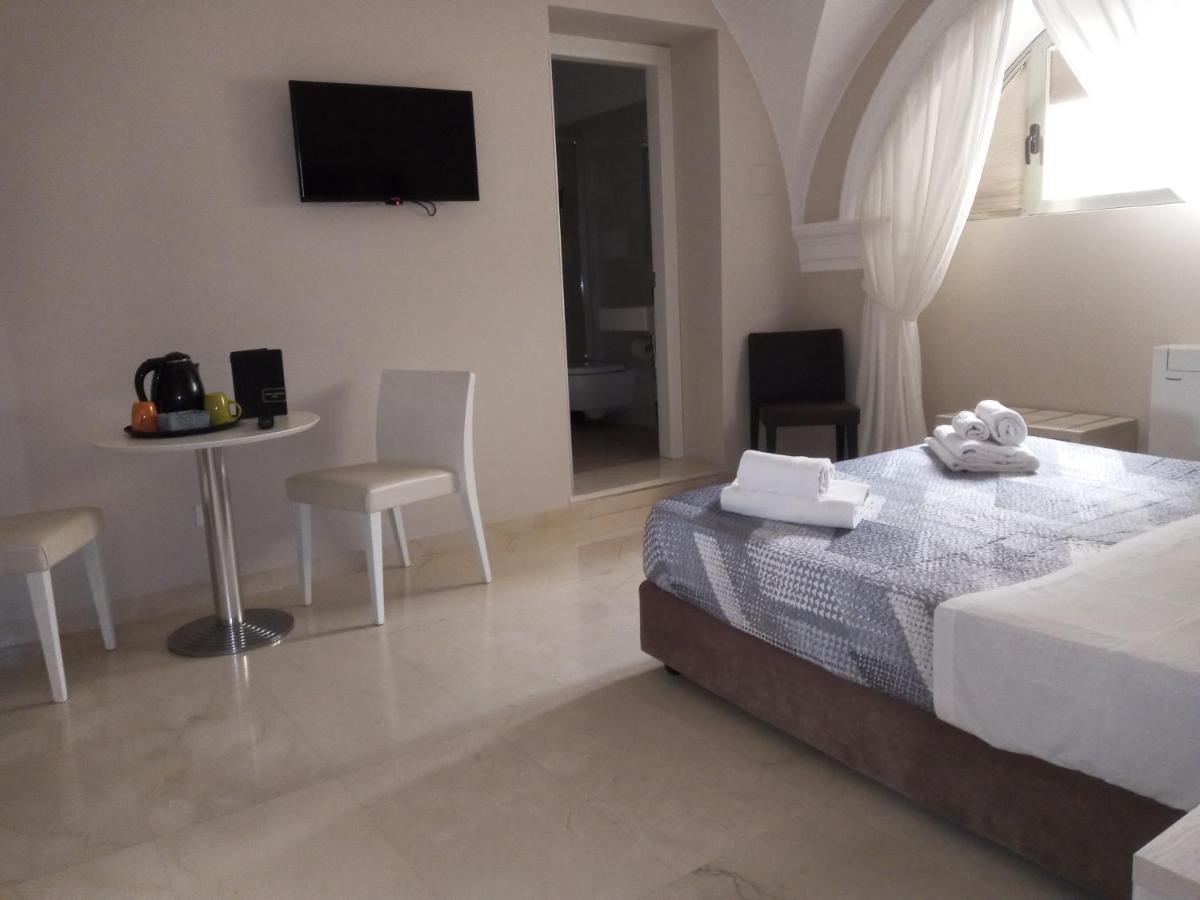 Gallery Rooms- Palazzo D'ali' Staiti Xix
